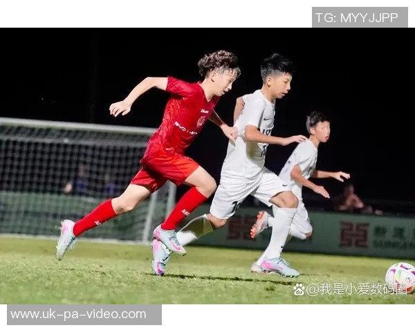 少年足球U13成长之路:培养未来足球明星的关键训练与比赛策略